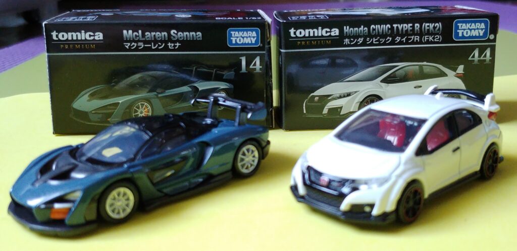 トミカプレミアムの写真