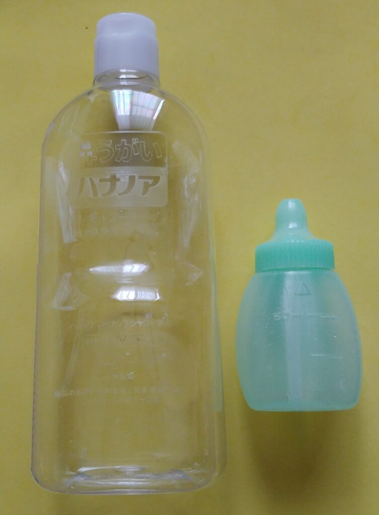 小林製薬ハナノアのボトルとその容器